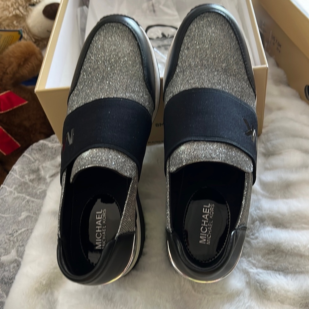 Michael Kors worn twice sneaker